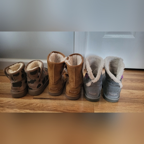 Girl's UGG Boots - Picture 8 of 9